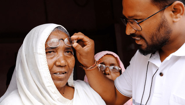 Affordable spectacle dispensing