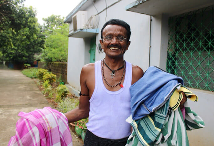 Laundryman Gets Back good vision